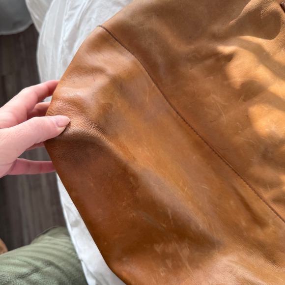 Able Mamuye Classic Leather Tote in Brown - Picture 9 of 12